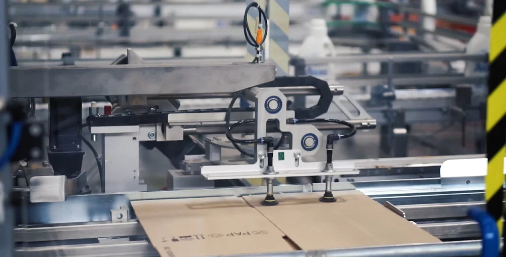 Automatic Gluing Machines, Automatic Glue Dispensing Machine, Hot Melt Glue Machine, Gluing Machine For Boxes, Glue Machines, Hot Gluing Machine, hot glue machine, adhesive dispenser machine, gluing machine, automatic gluing machine, pasting machine, Mahisa Packaging