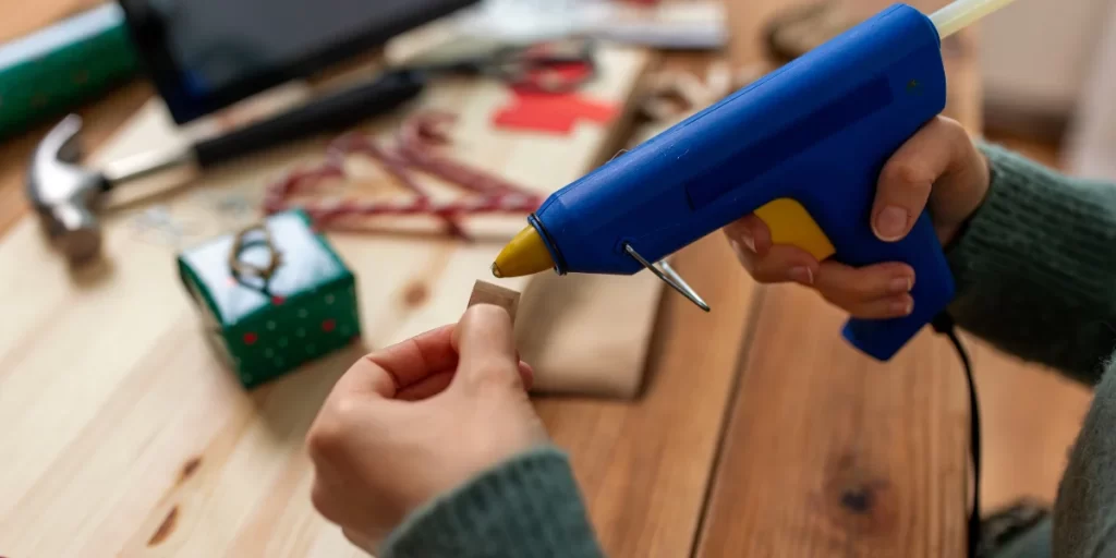 Hot Glue Adhesive, Hot Melt Adhesive Glue, Hot Melt Adhesive Sticks, Hot Melt Adhesive For Packaging, Types Of Adhesives, Hot Glue Usage, Industrial hot glue, Hot glue sticks, uses of hot glue, hot glue use, Hot glue for plastic bonding, hot melt glue adhesive, Hot glue for wood, Mahisa Packaging