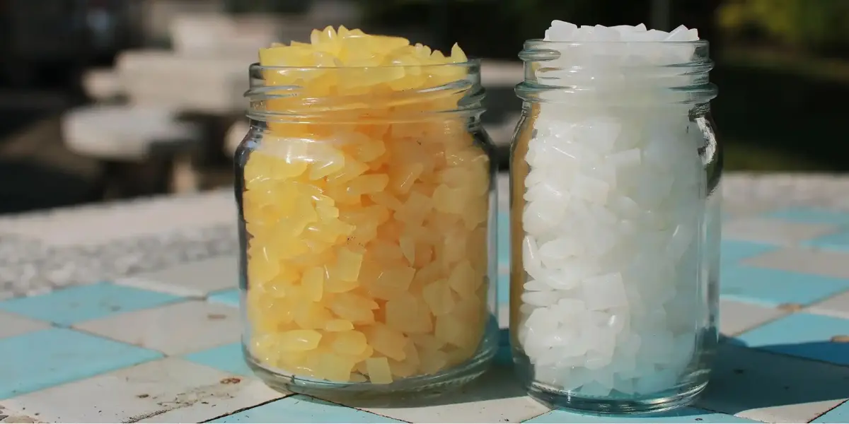 Hot melt adhesive machine for fast, moisture-resistant, and eco-friendly packaging solutions.